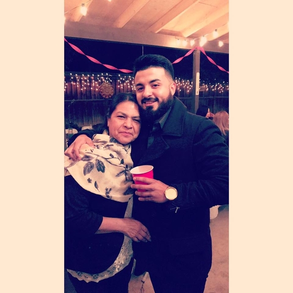 Meet your Posher, Julio - Picture 1 of 1